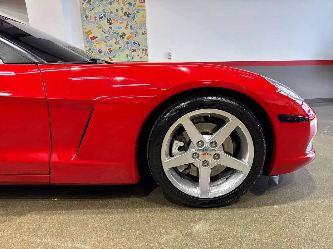 Used 2008 Chevrolet Corvette Coupe w/ Preferred Equipment Group RWD image 50