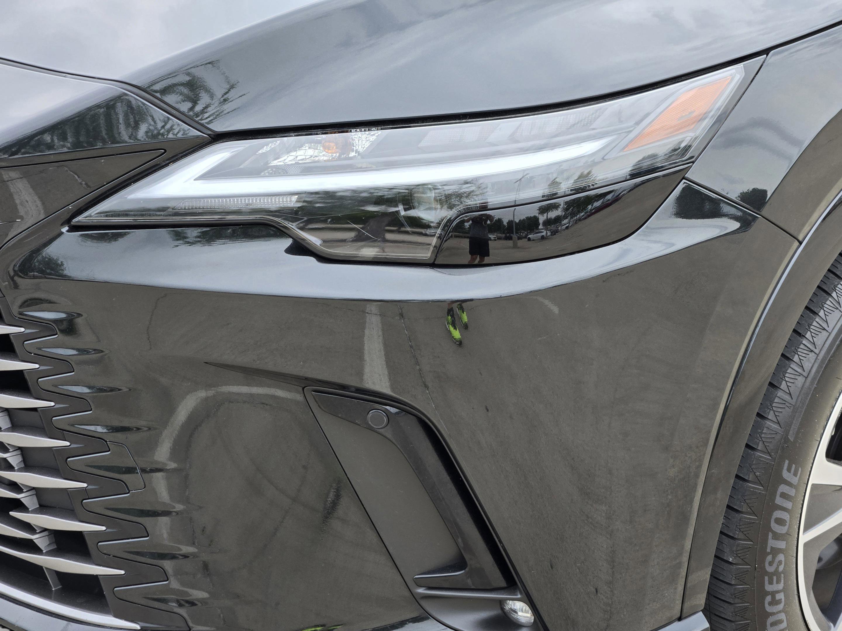 Used 2025 Lexus RX 350 Premium w/ Accessory Package (Z1) FWD image 40