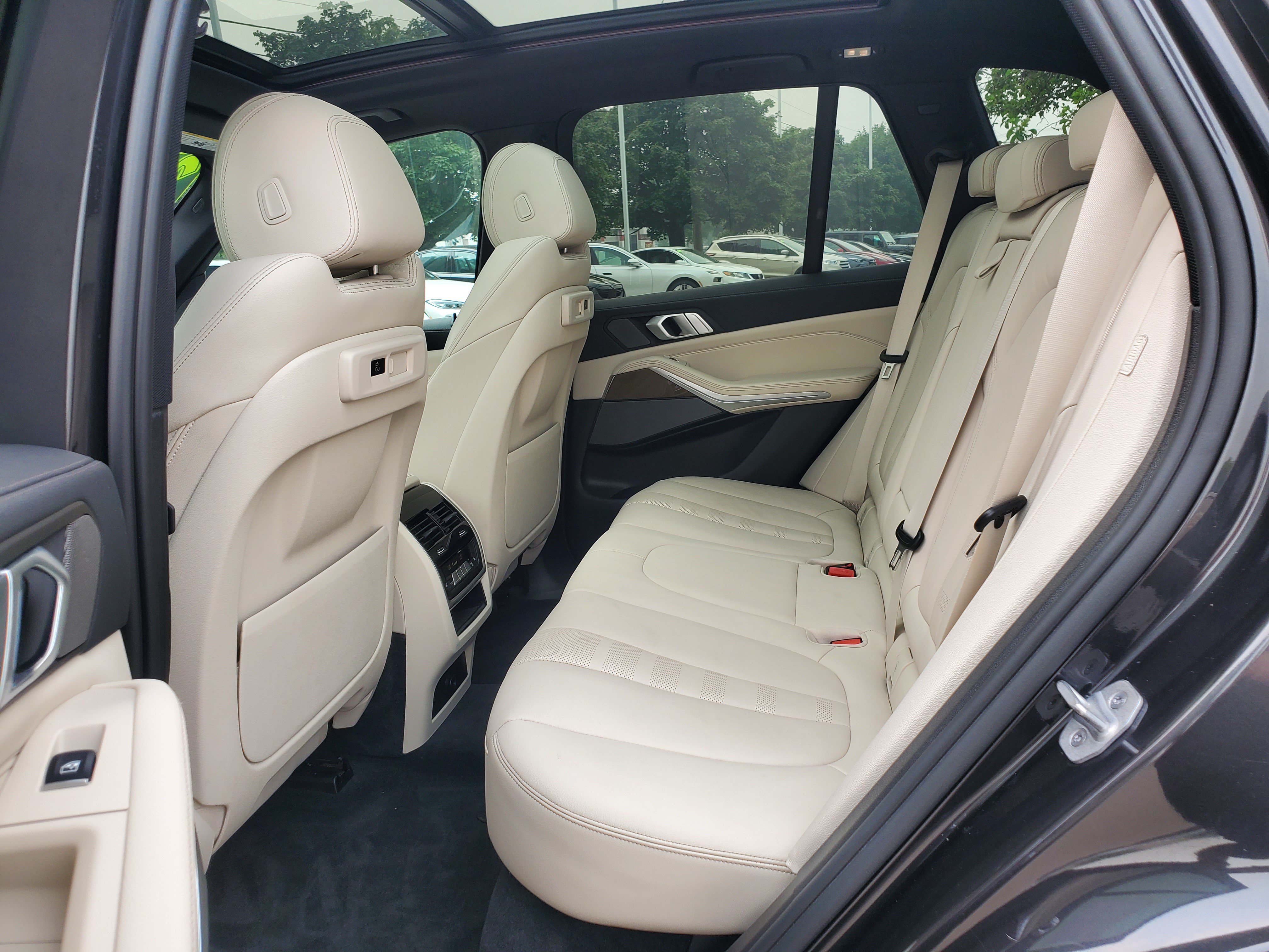 Used 2021 BMW X5 xDrive40i w/ Premium Package AWD/4WD image 35
