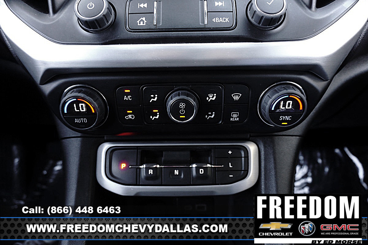 Used 2023 GMC Acadia SLE image 18