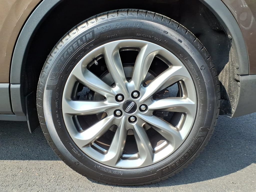 Used 2022 Lincoln Corsair AWD w/ Premium Package image 25