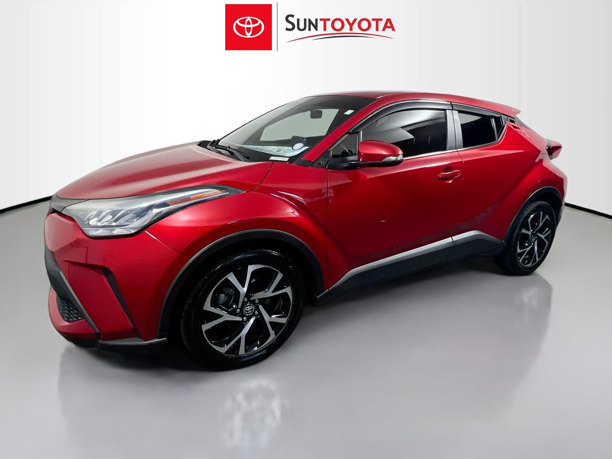 Used 2021 Toyota C-HR XLE FWD image 9