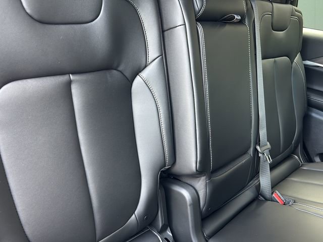 New 2026 Jeep Grand Cherokee L Limited w/ Limited Altitude Package image 42