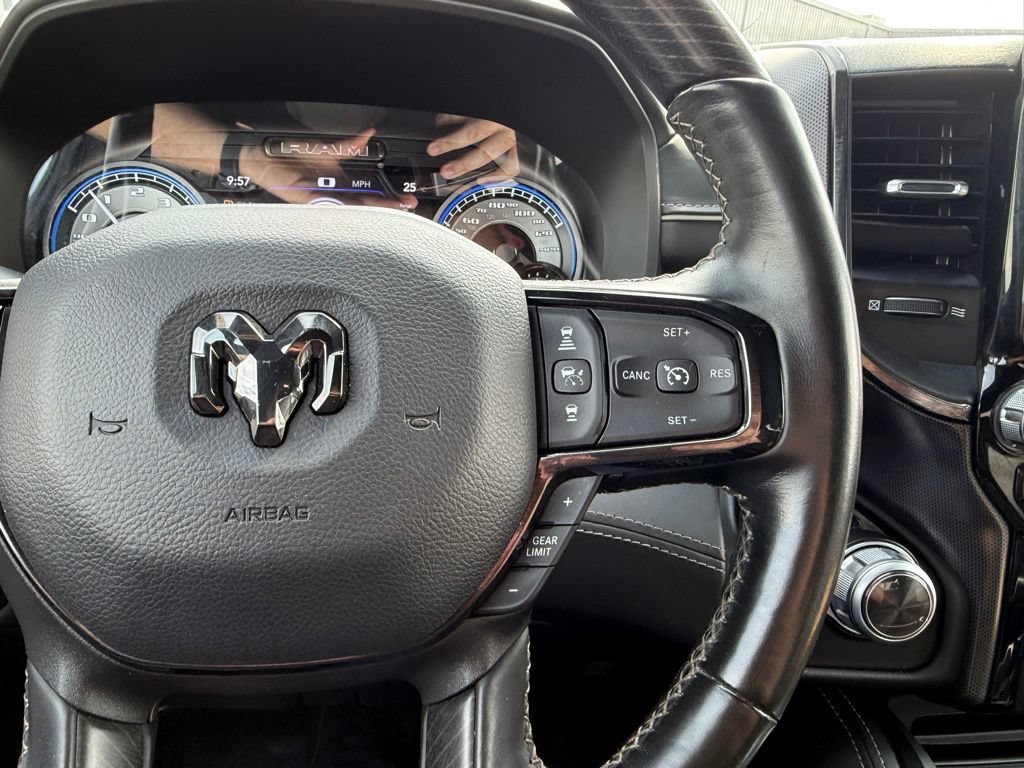 Used 2022 RAM 1500 Limited AWD/4WD image 23
