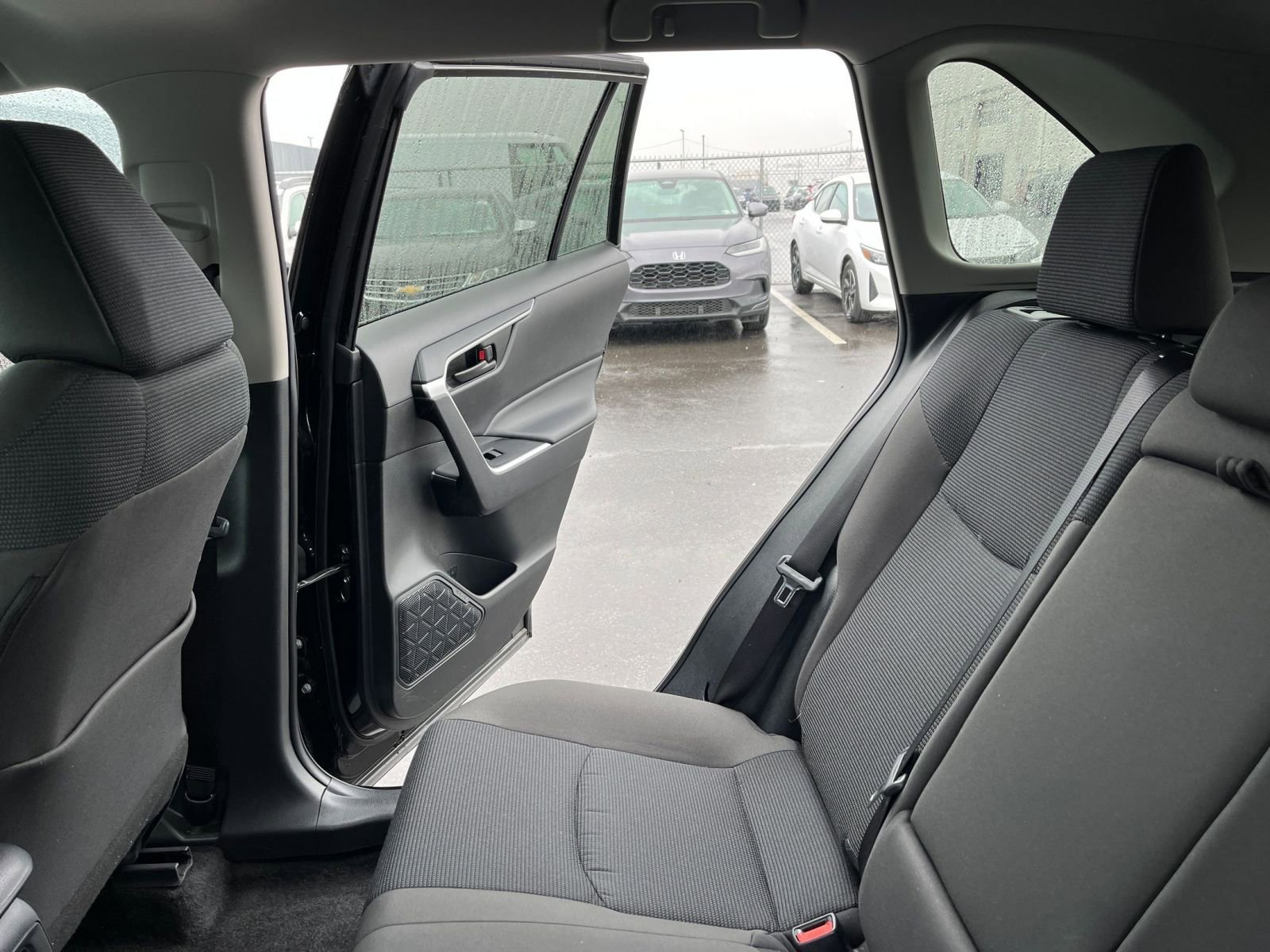 Used 2025 Toyota RAV4 LE image 38