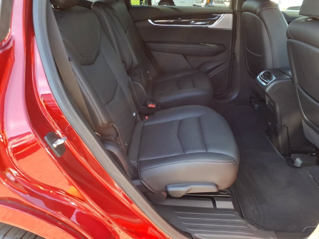 Used 2023 Cadillac XT6 Premium Luxury w/ Technology Package AWD/4WD image 13