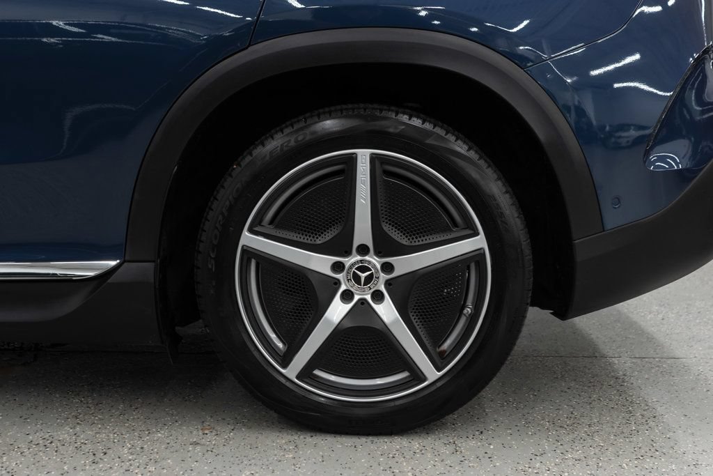 Used 2023 Mercedes-Benz EQE 350+ 4MATIC SUV w/ AMG Line Exterior Package image 39
