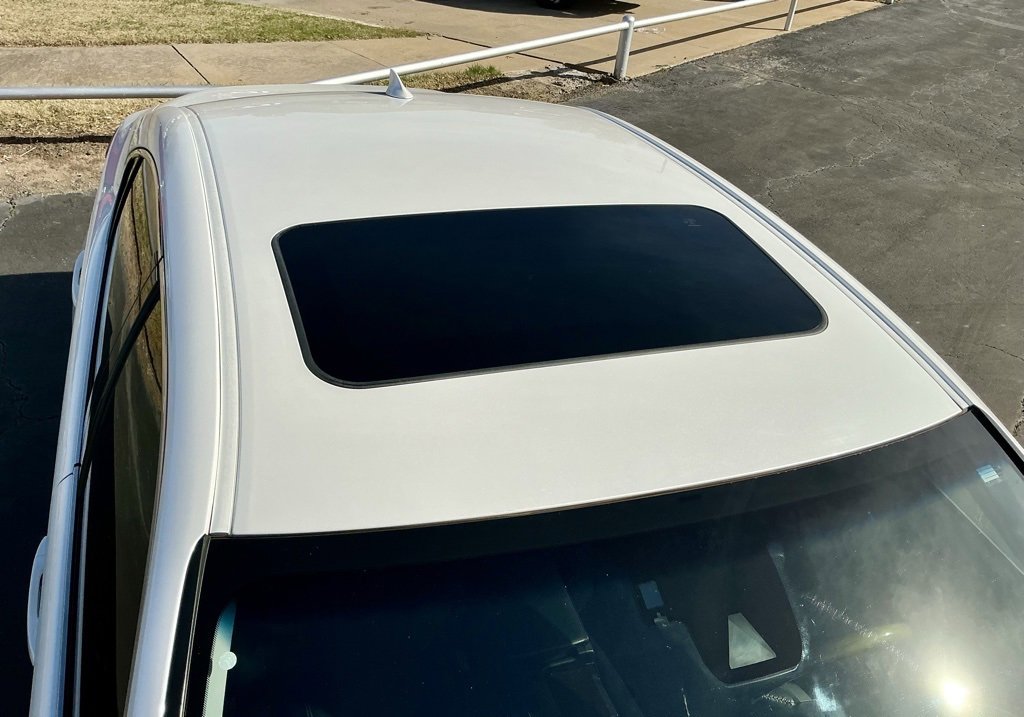 Used 2016 Lexus ES 350 w/ Luxury Package w/Wood Trim image 12