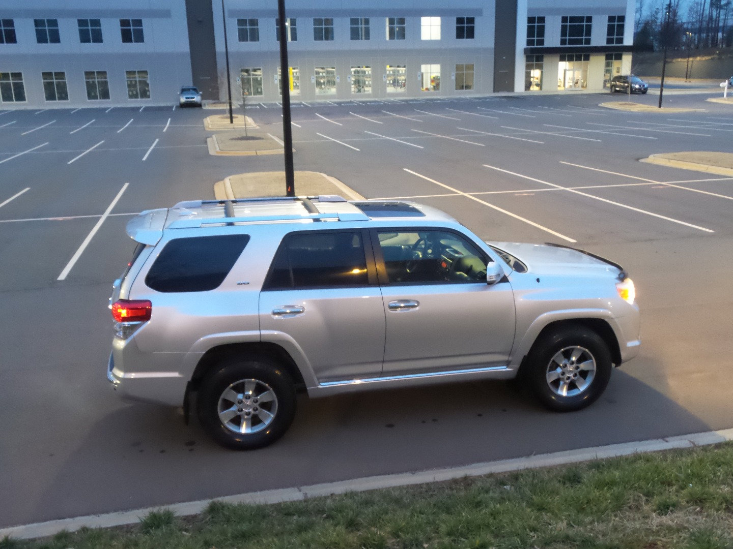 Used 2012 Toyota 4Runner SR5 image 7