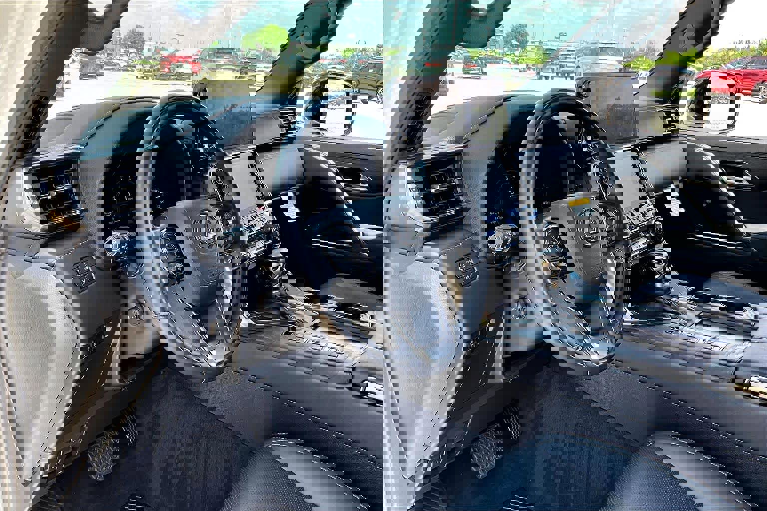 Used 2023 Lexus LX 600 4WD w/ Appearance Package image 15