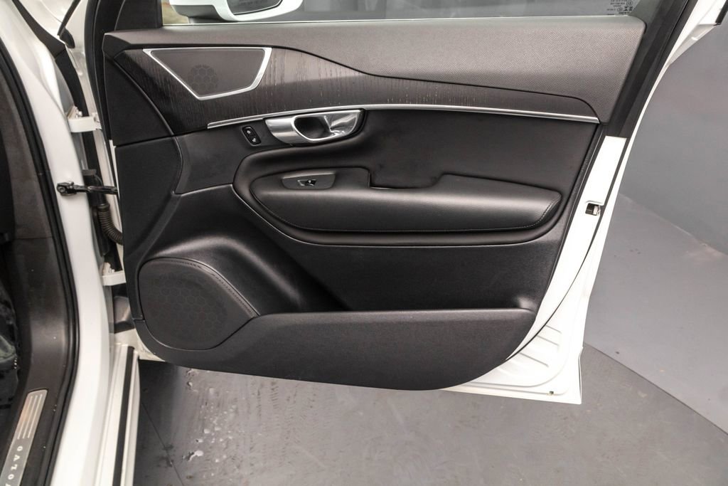 Used 2020 Volvo XC90 T5 Momentum w/ Protection Package AWD/4WD image 36