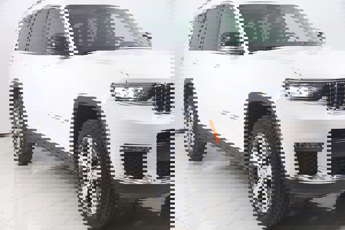 Used 2021 Jeep Grand Cherokee L Limited image 45
