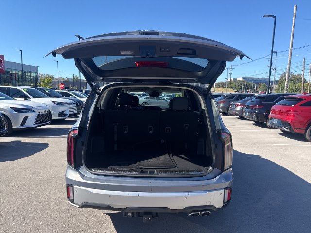 Used 2024 Kia Telluride SX w/ Towing Package AWD/4WD image 9