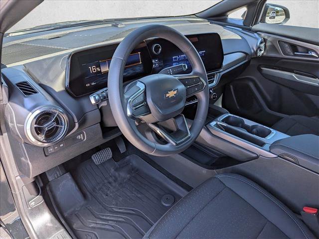 Used 2025 Chevrolet Equinox EV LT FWD image 9