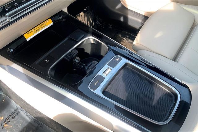 Used 2026 Mercedes-Benz GLB 250 4MATIC image 13