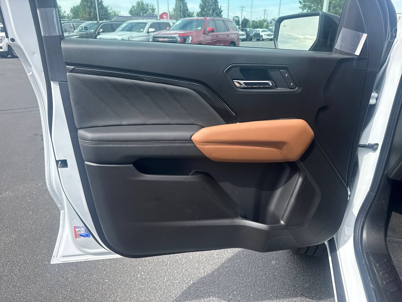New 2026 GMC Canyon AT4 AWD/4WD image 12