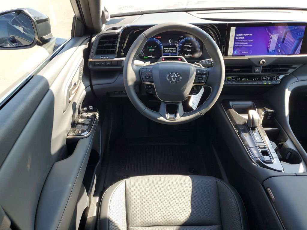 New 2025 Toyota Crown Signia image 13