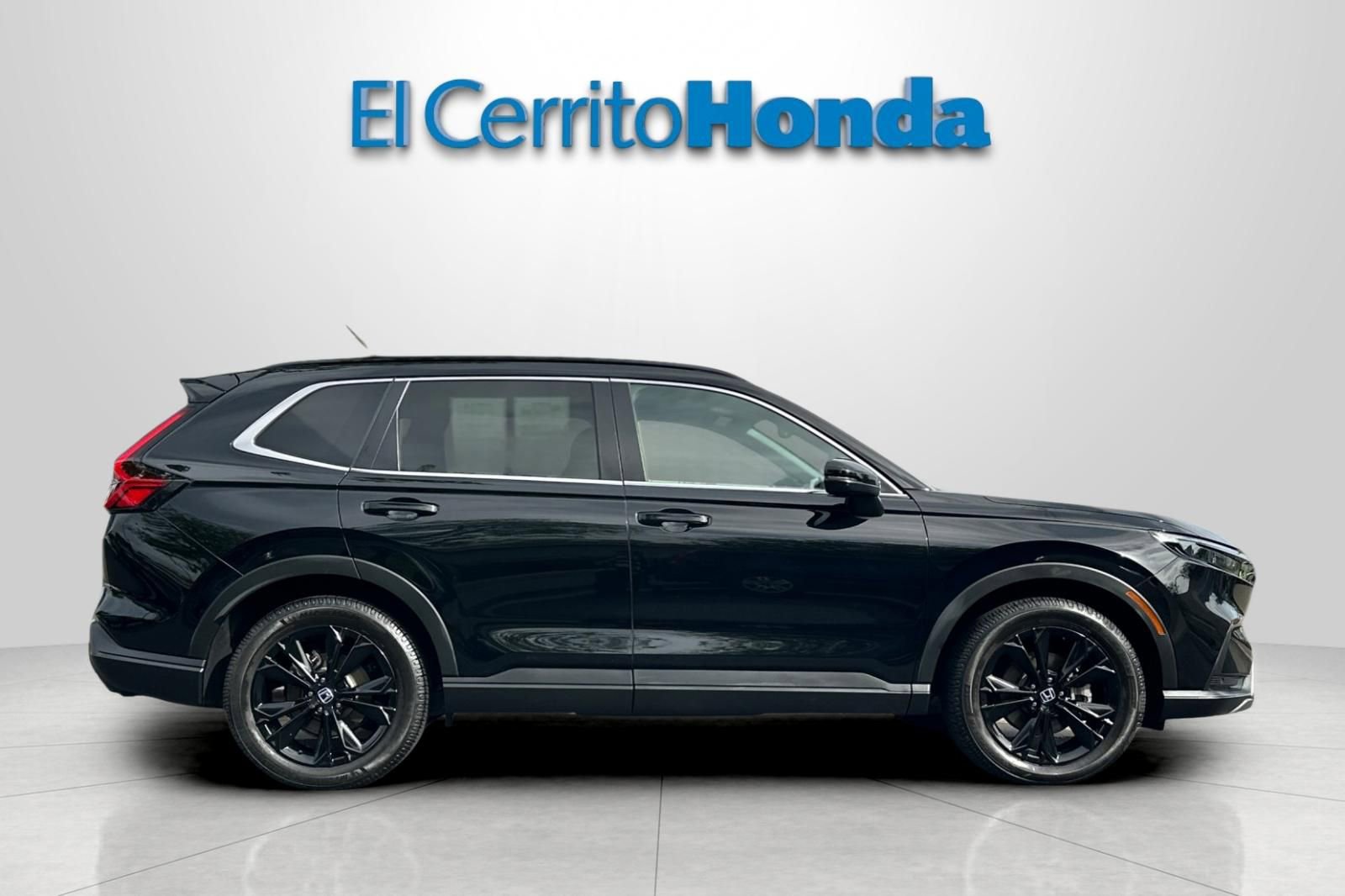 Certified 2023 Honda CR-V Sport Touring image 2