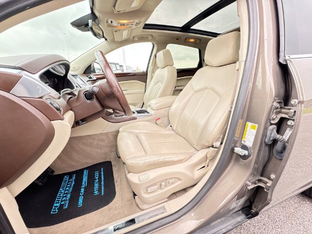 Used 2014 Cadillac SRX Luxury w/ Driver Awareness Package AWD/4WD image 20