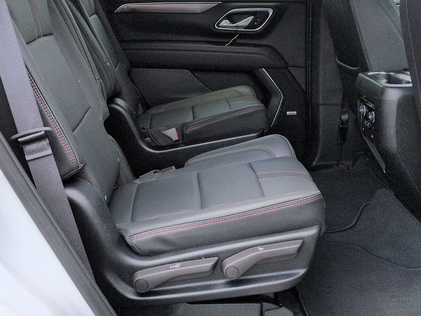 Used 2024 Chevrolet Tahoe RST w/ Luxury Package AWD/4WD image 22