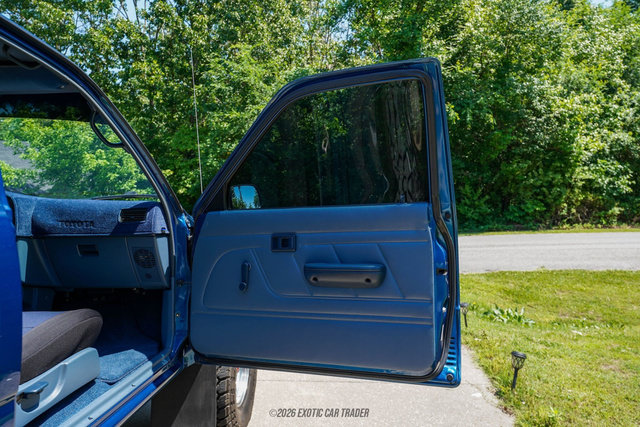 Used 1994 Toyota Pickup DX AWD/4WD image 21