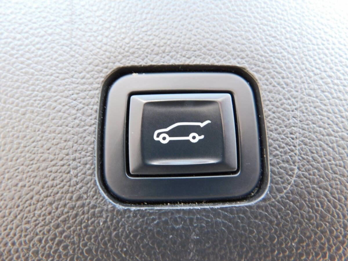 Used 2019 Chevrolet Traverse LT w/ LPO, Floor Liner Package image 6