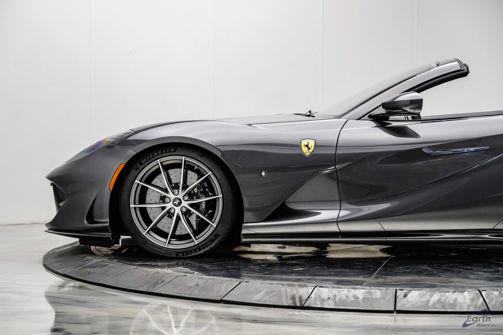 Used 2023 Ferrari 812 GTS RWD image 11