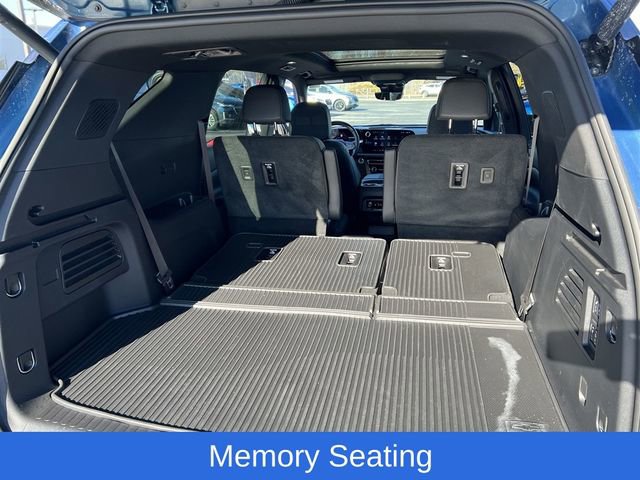 Certified 2024 Chevrolet Traverse RS w/ LPO, Floor Liner Package image 25