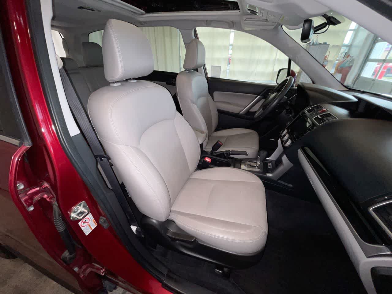 Used 2017 Subaru Forester 2.5i Limited AWD/4WD image 25