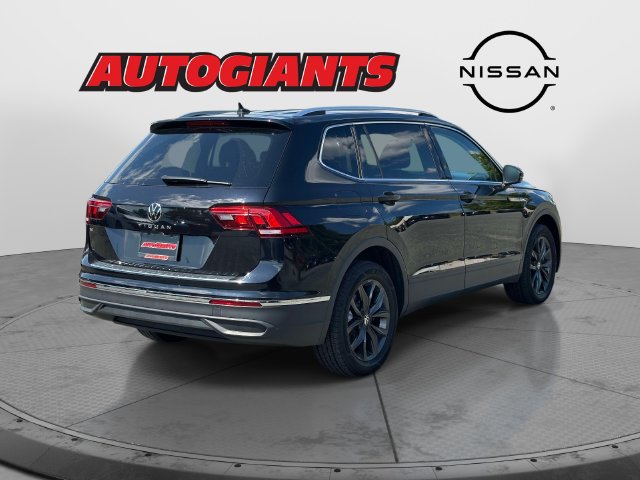 Used 2023 Volkswagen Tiguan SE FWD image 4