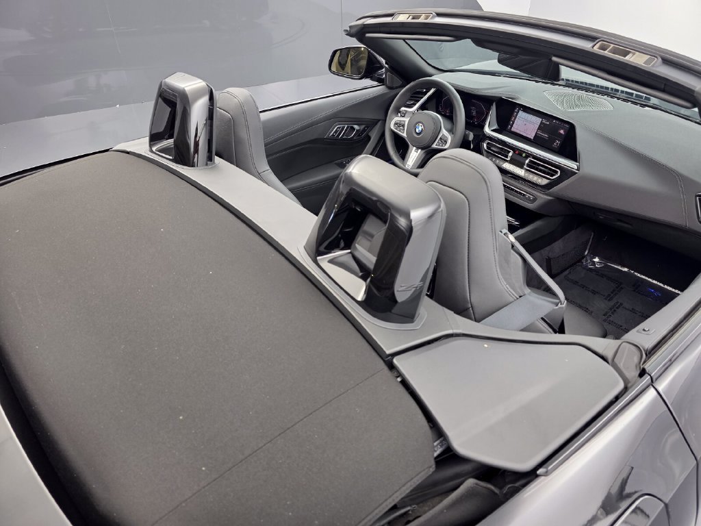 Used 2026 BMW Z4 sDrive30i w/ Dynamic Handling Package RWD image 24