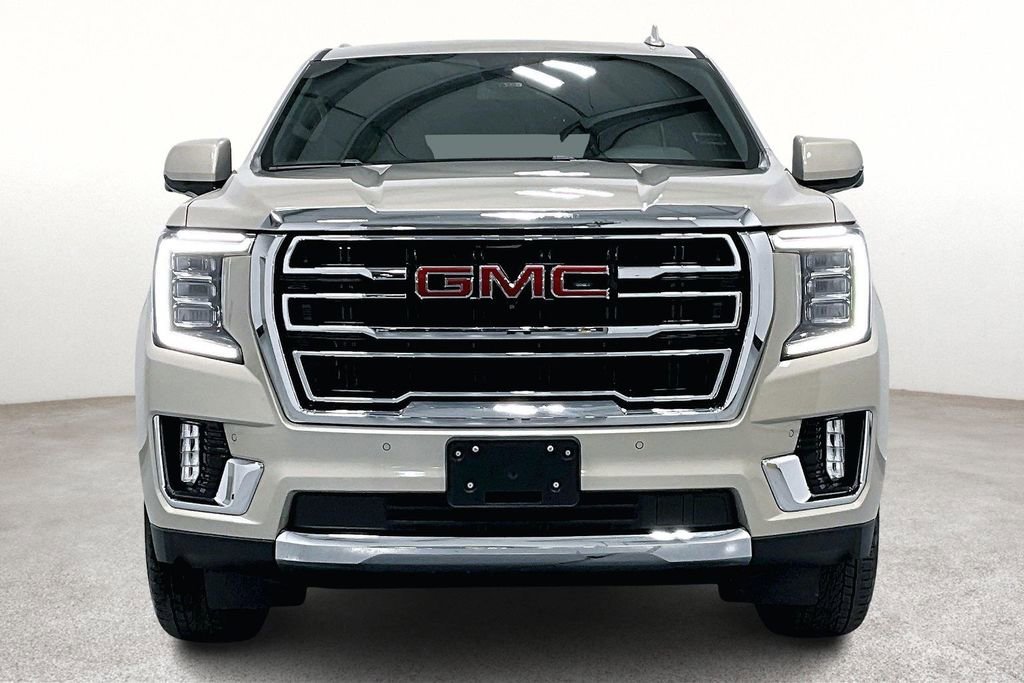 Used 2023 GMC Yukon SLT w/ SLT Luxury Package image 5