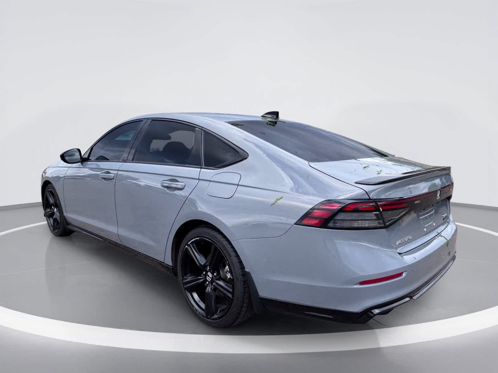 Used 2025 Honda Accord Sport image 4