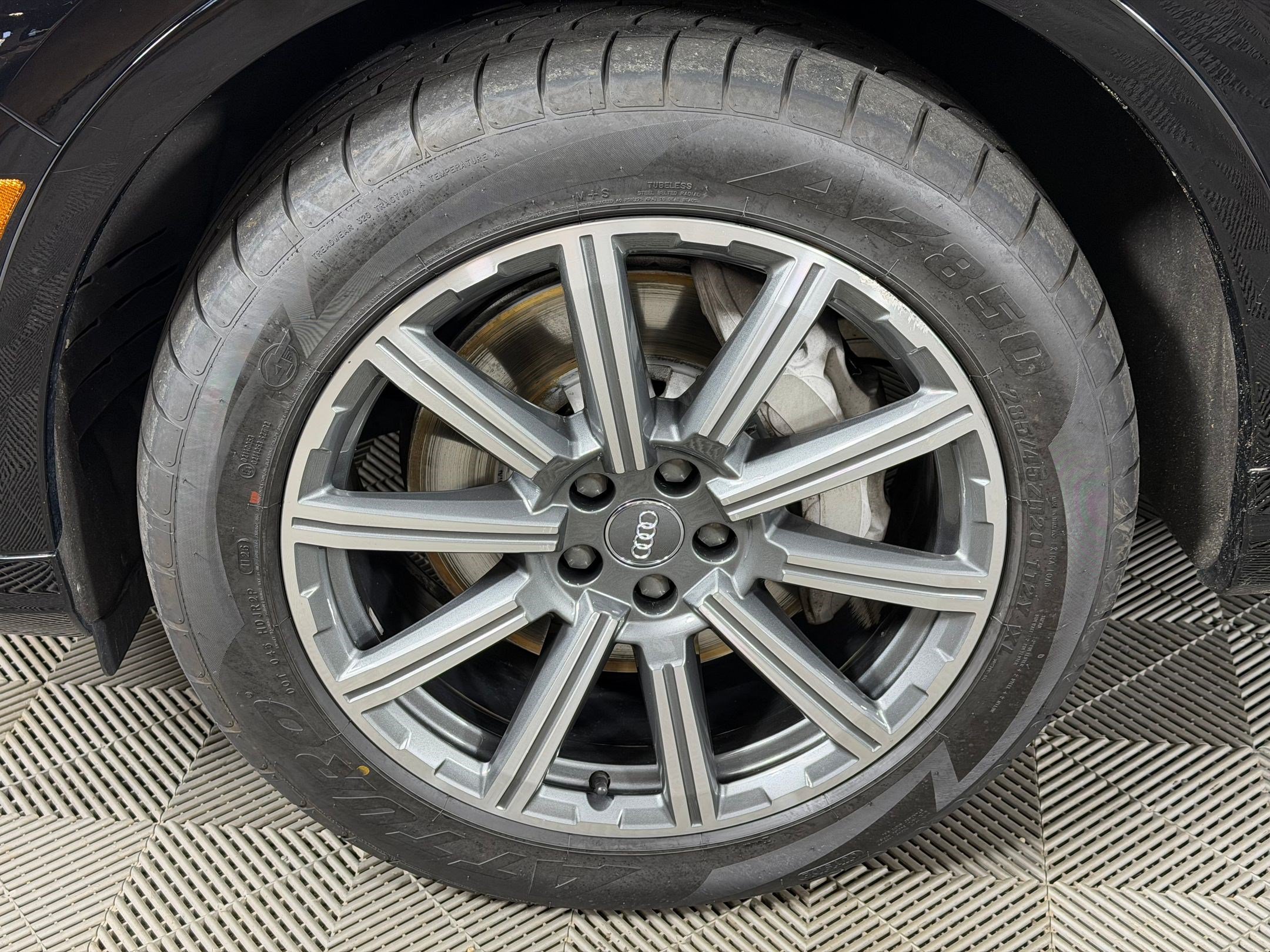 Used 2019 Audi Q7 3.0T Premium AWD/4WD image 13