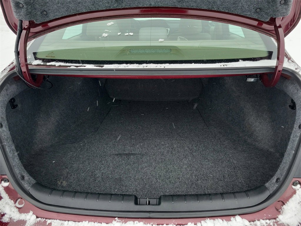 Used 2017 Honda Accord LX image 6
