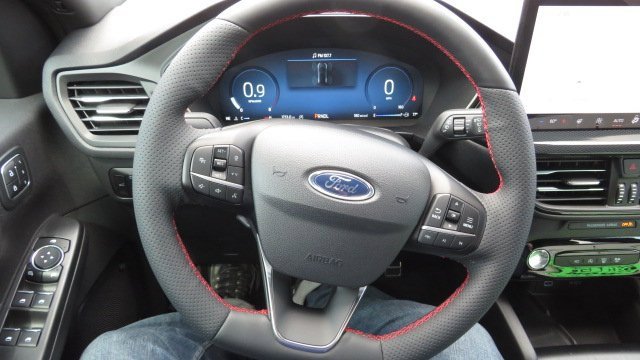 Certified 2023 Ford Escape ST-Line Select w/ Tech Pack #2 image 21