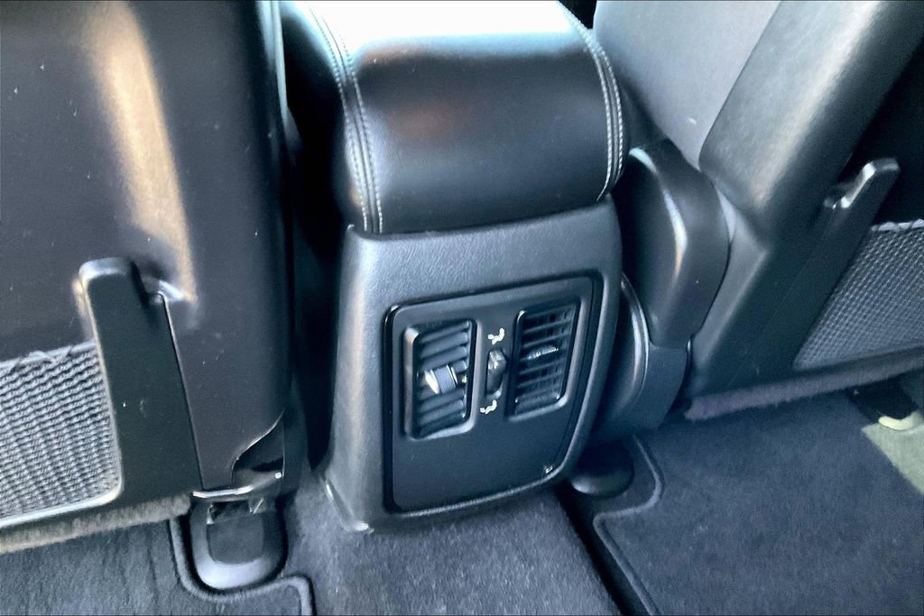 Used 2023 Dodge Durango SXT Launch Edition RWD image 11