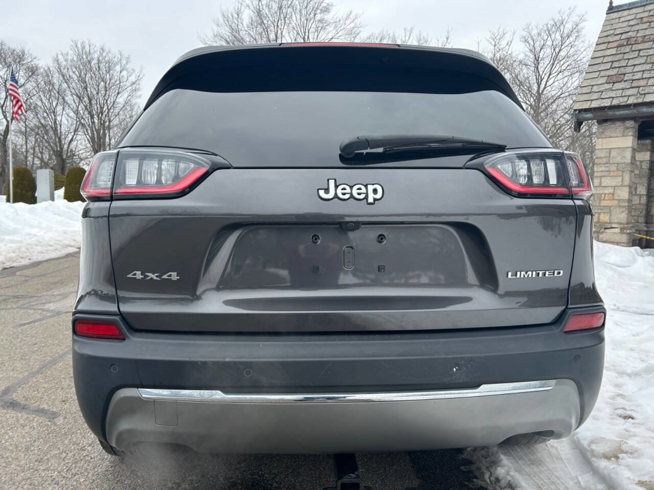 Used 2019 Jeep Cherokee Limited image 26