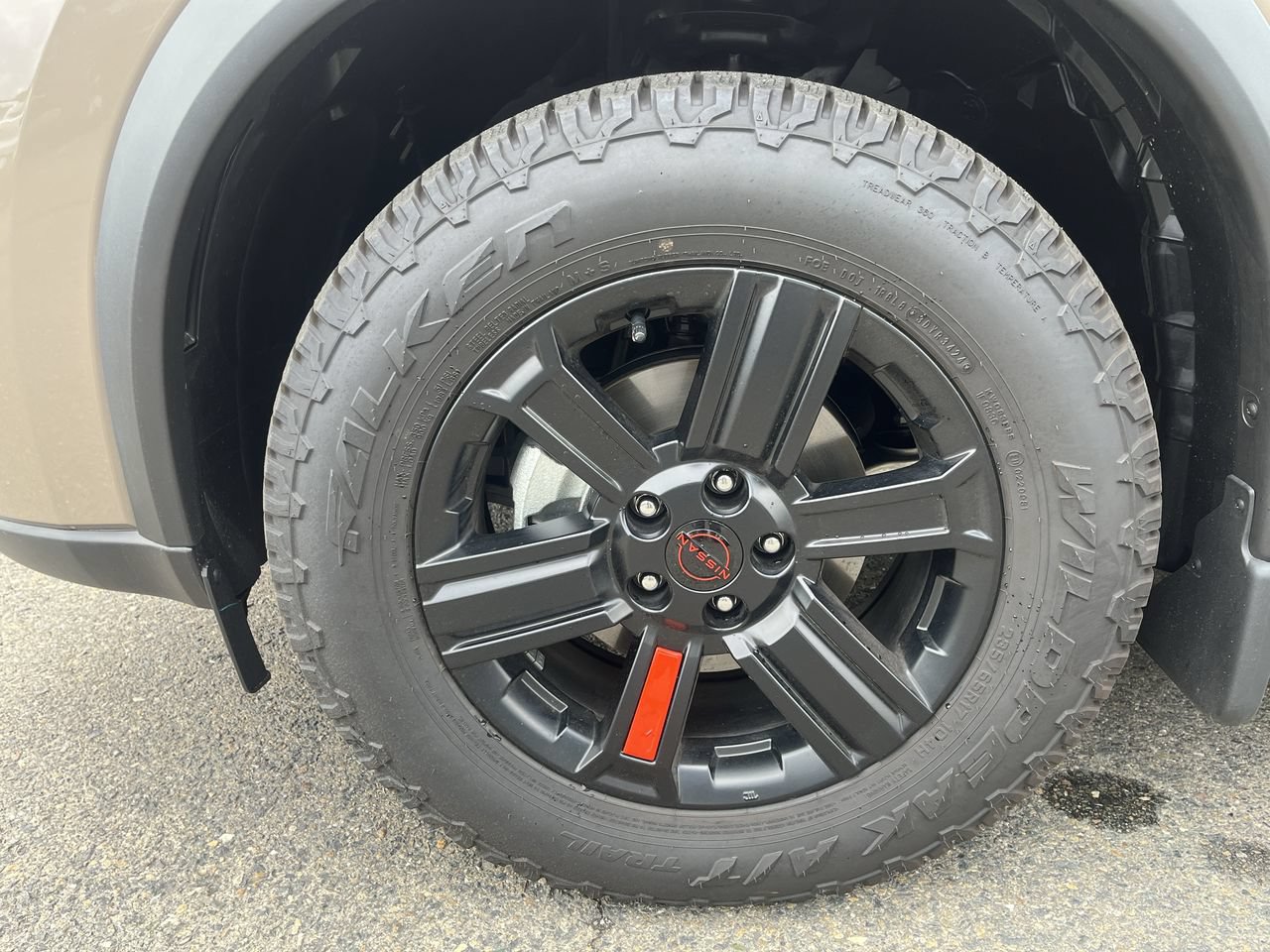 Used 2025 Nissan Rogue SV AWD/4WD image 30