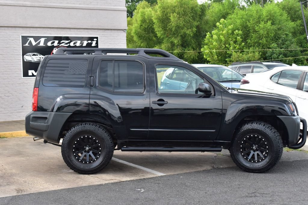 Used 2010 Nissan Xterra X AWD/4WD image 3