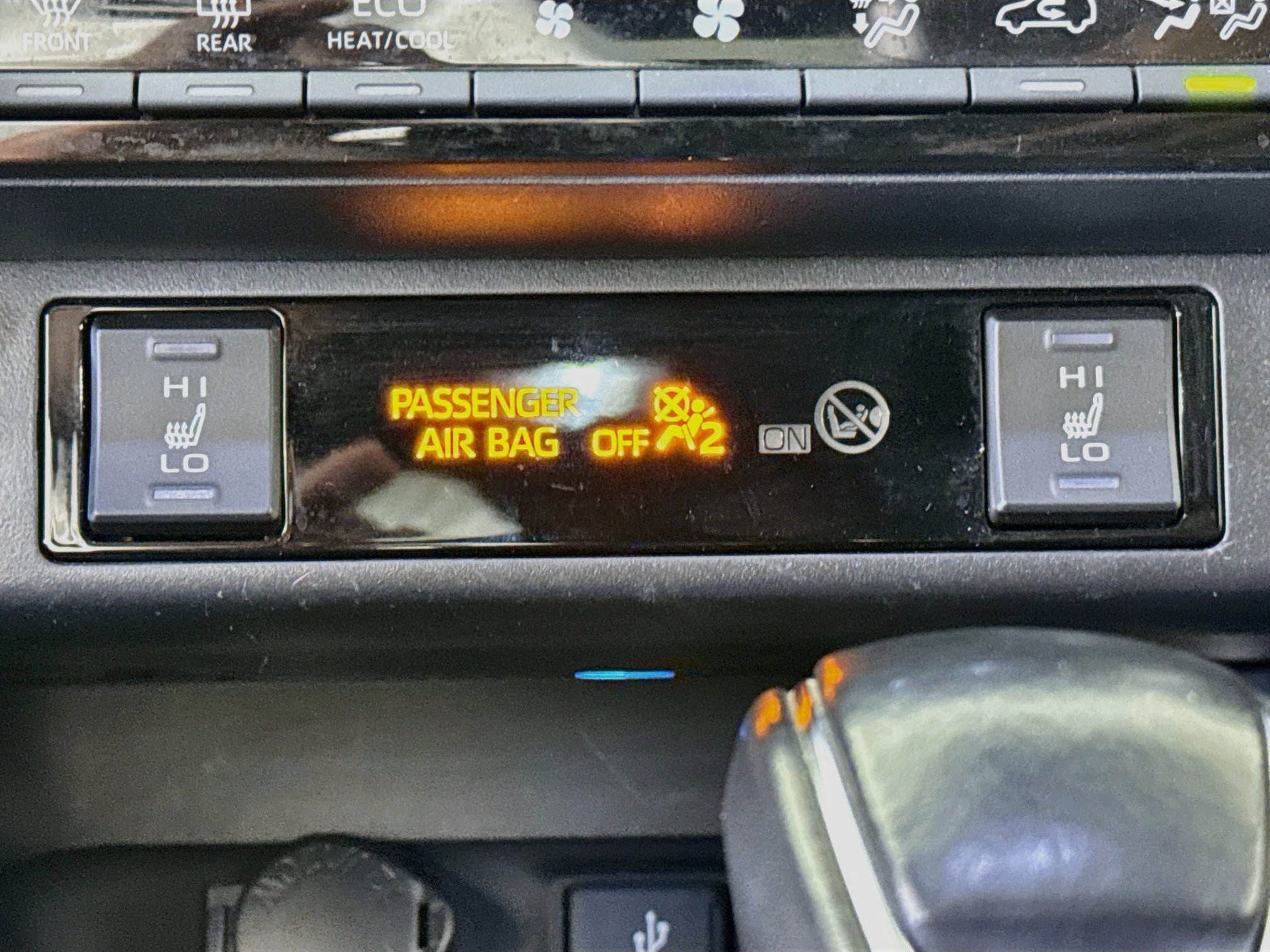 Certified 2021 Toyota RAV4 XSE w/ Weather Package AWD/4WD image 21