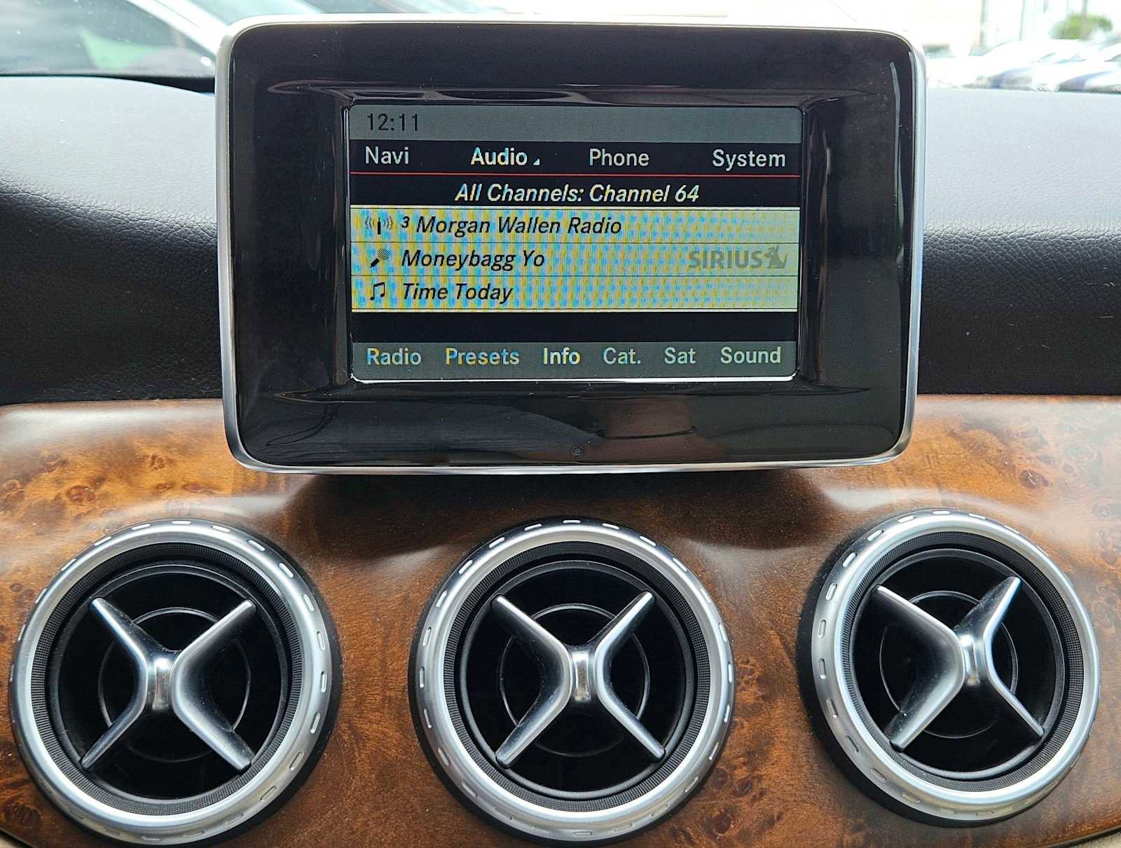 Used 2015 Mercedes-Benz GLA 250 image 25