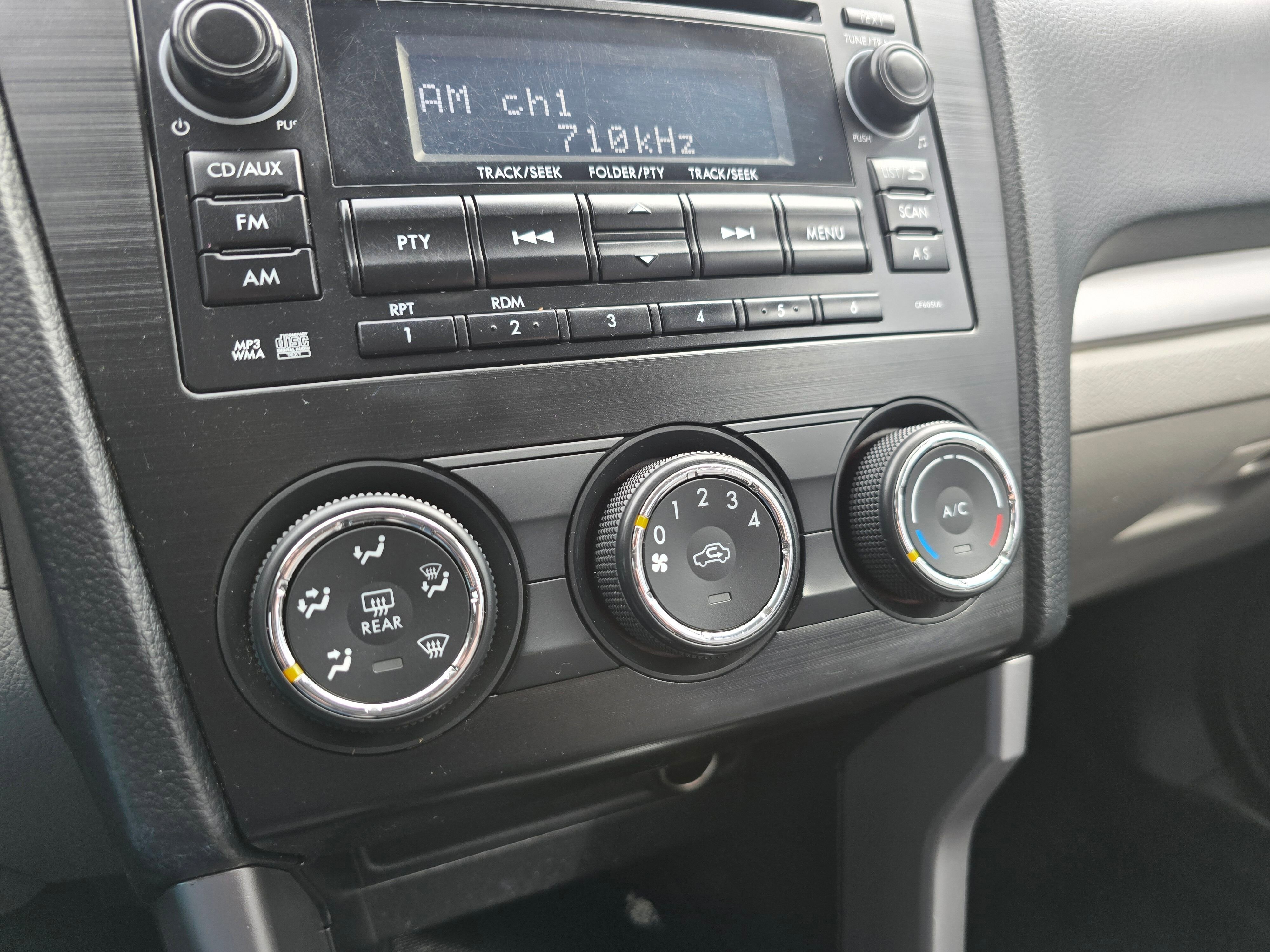 Used 2015 Subaru Forester 2.5i w/ Alloy Wheel Package image 17