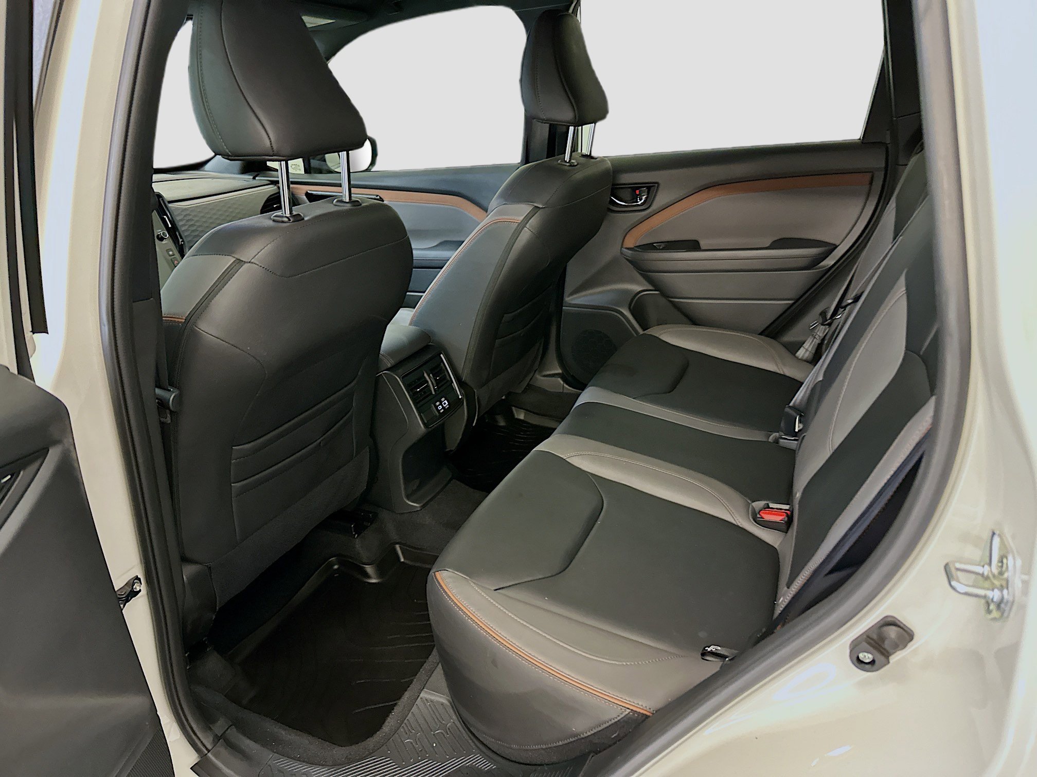 Used 2025 Subaru Forester Sport image 29