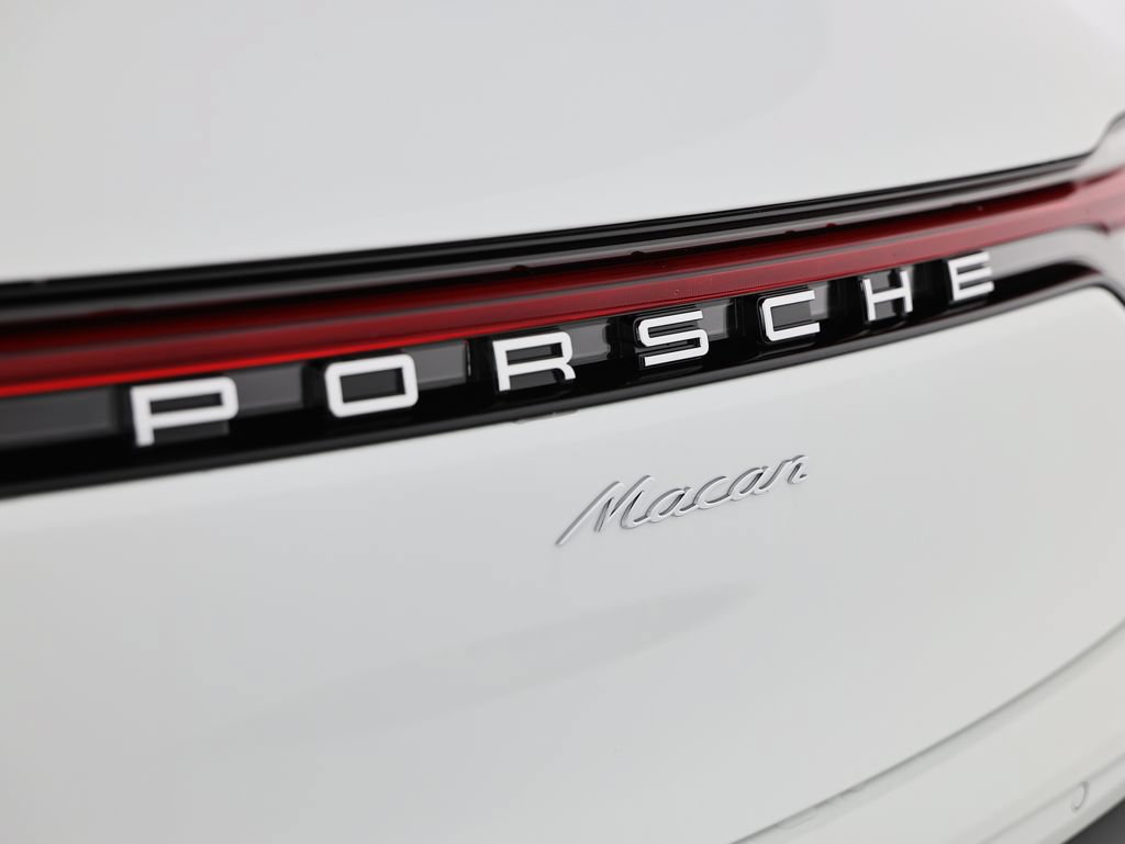 New 2026 Porsche Macan AWD/4WD image 14