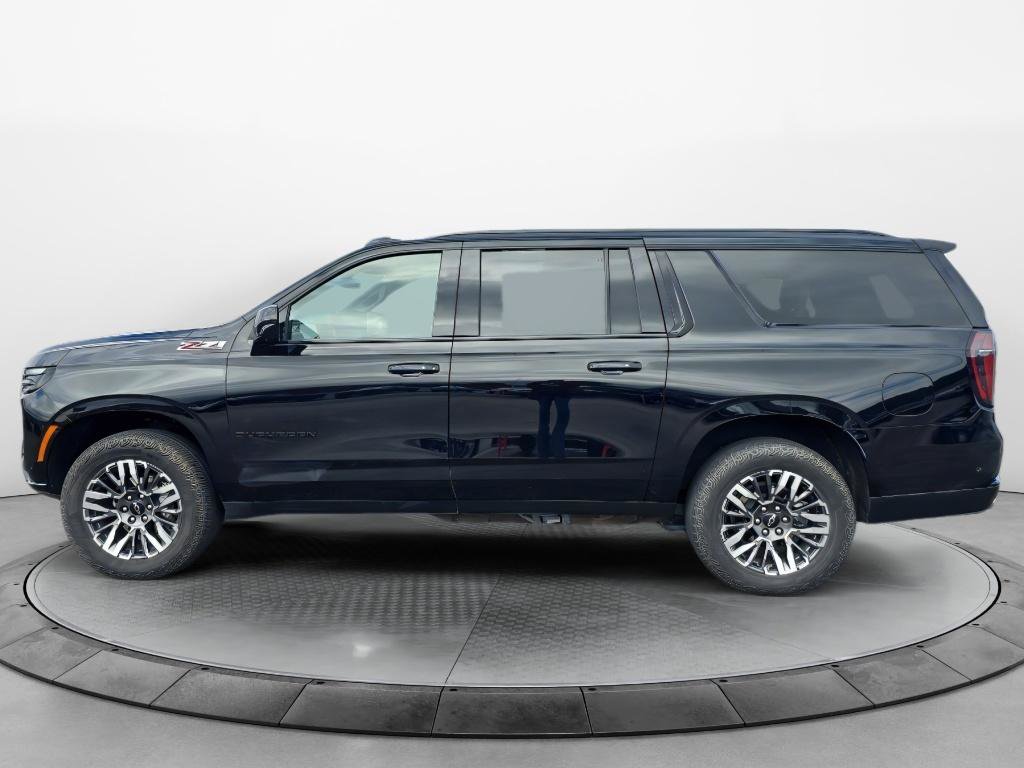 Certified 2025 Chevrolet Suburban Z71 AWD/4WD image 2