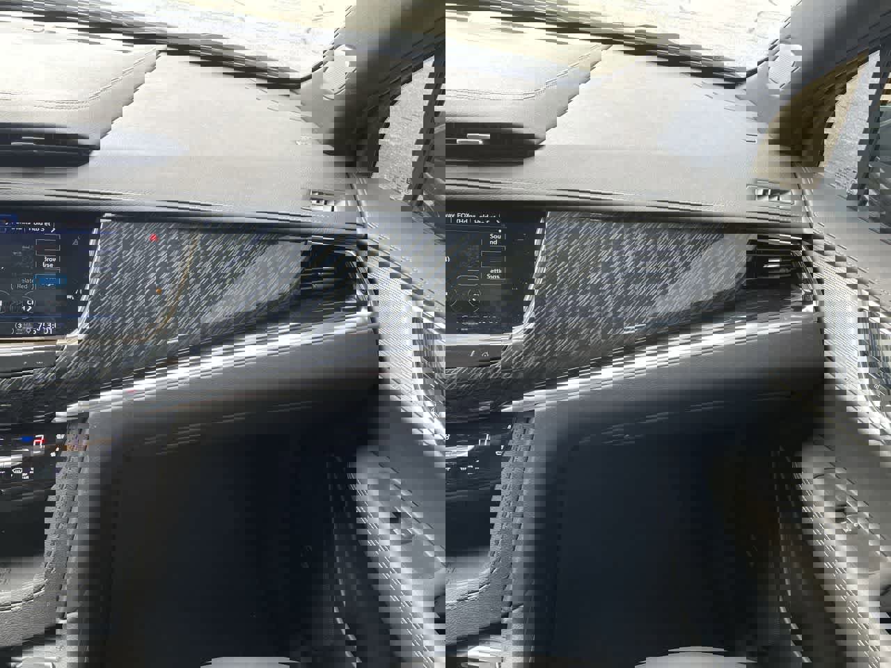 Certified 2024 Cadillac XT6 Premium Luxury w/ Technology Package image 16