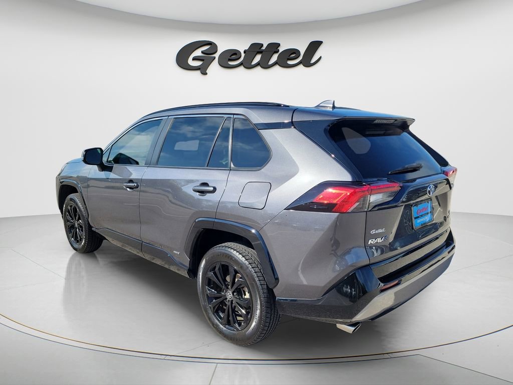 Certified 2022 Toyota RAV4 SE w/ SE Grade Weather Package AWD/4WD image 6