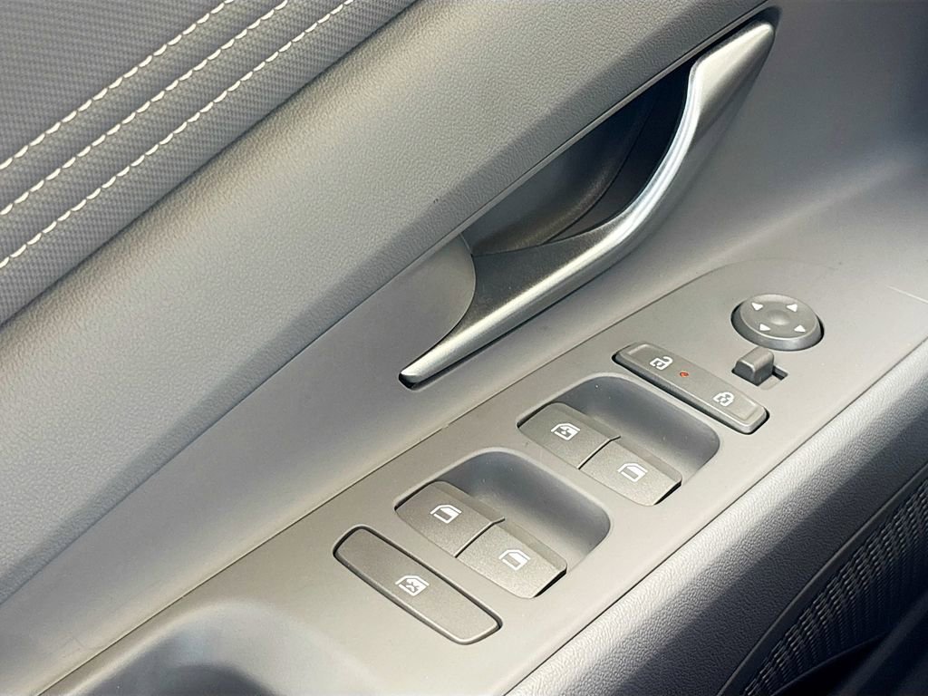 Certified 2026 Hyundai Elantra Sport image 17