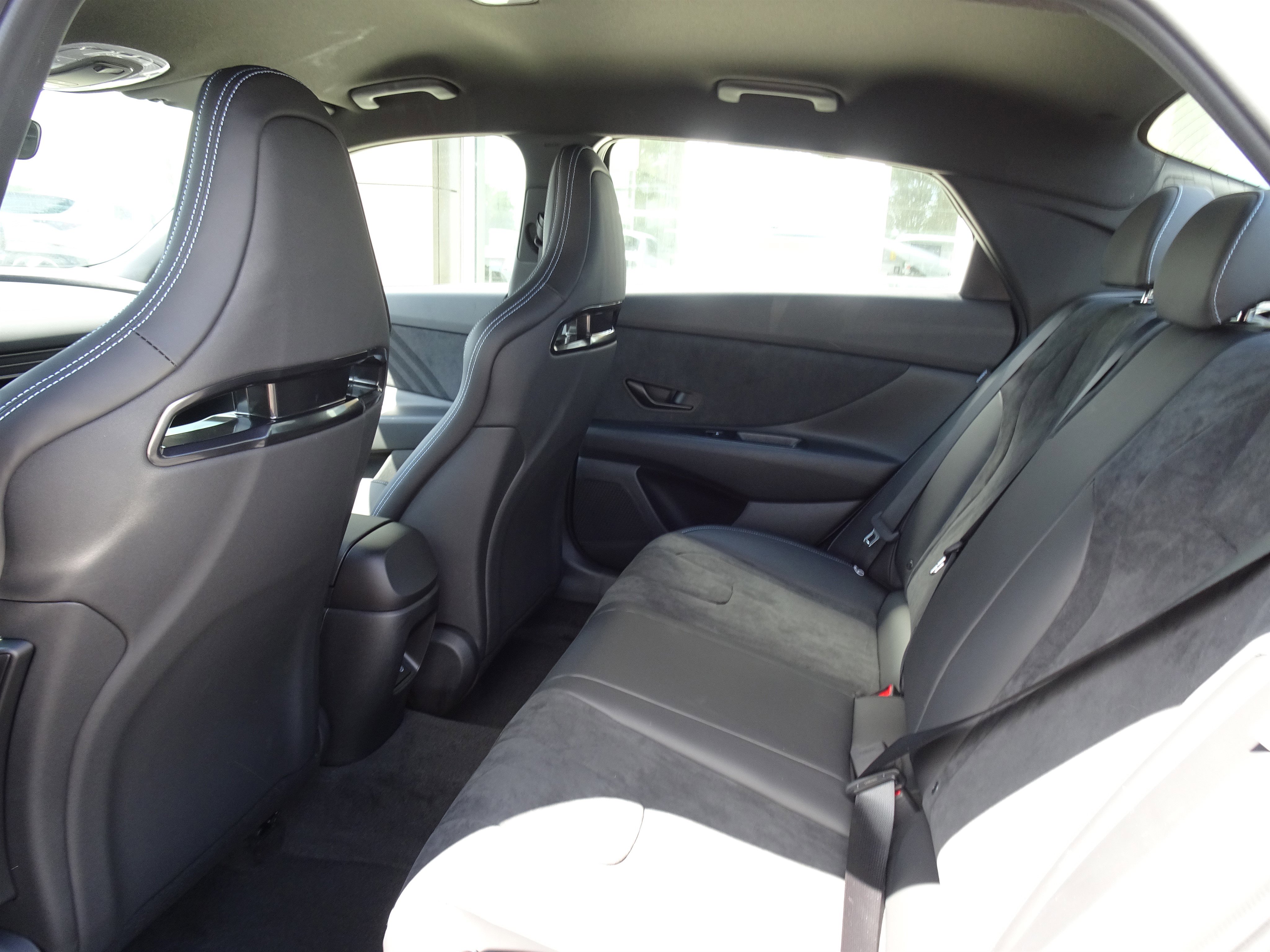 New 2025 Hyundai Elantra N image 13